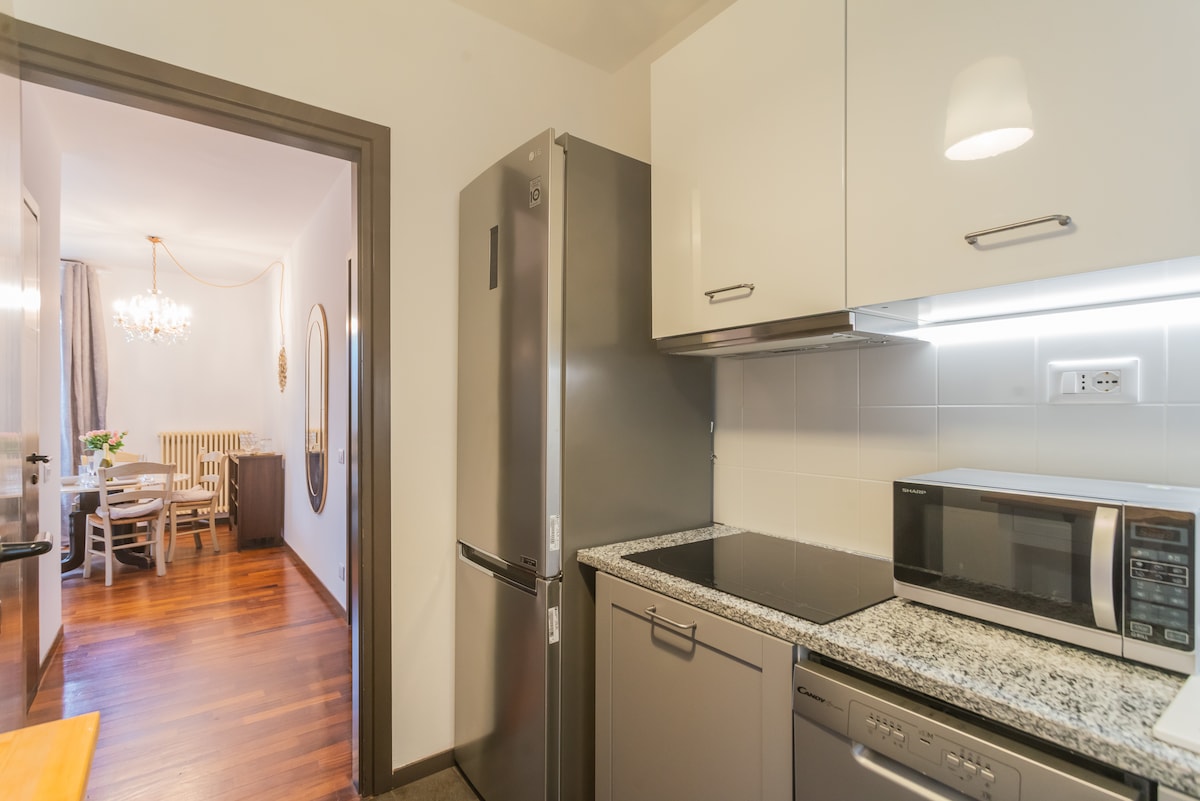Lara Home — Photos